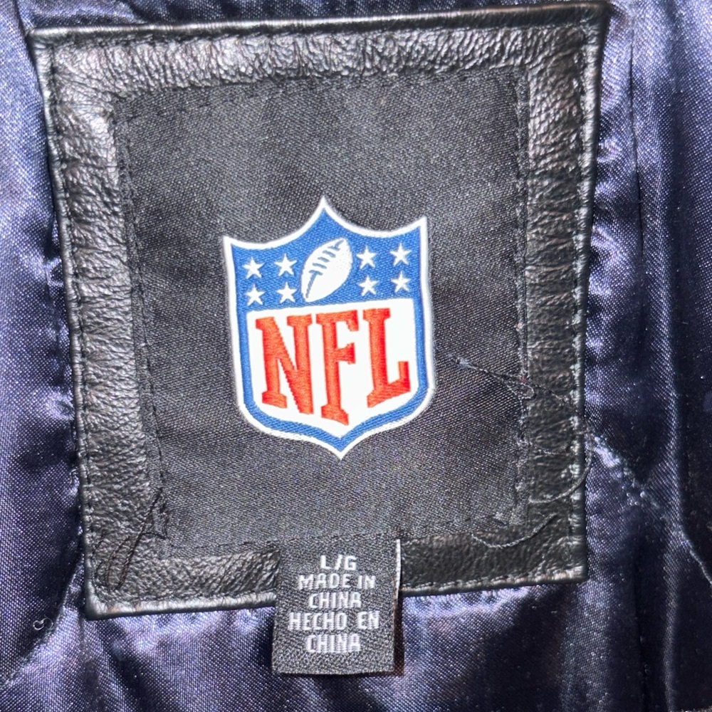 Patriots Genuine Leather Embroidered Jacket - Picture 6 of 9